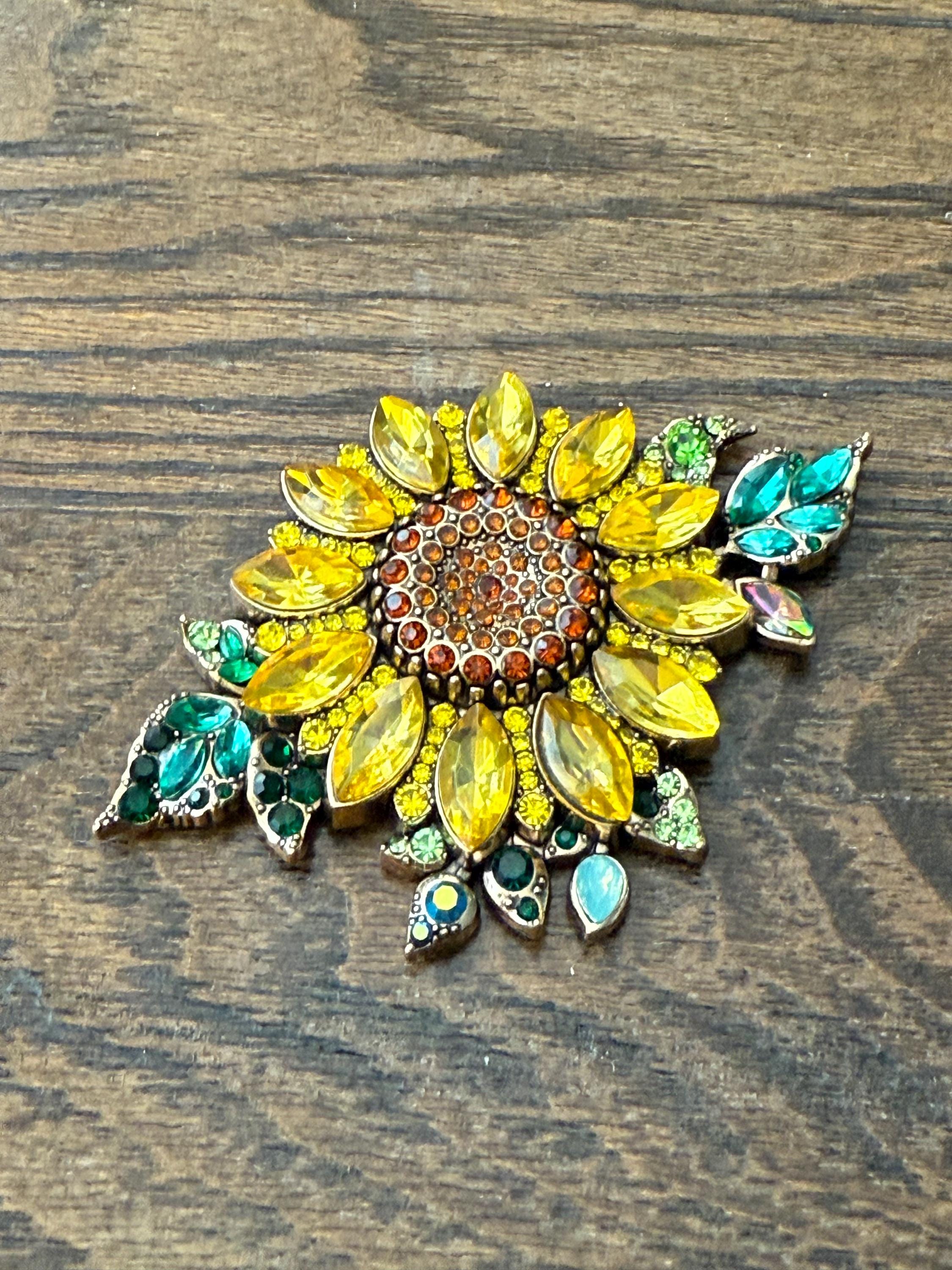 Gem Sunflower Bolo Tie